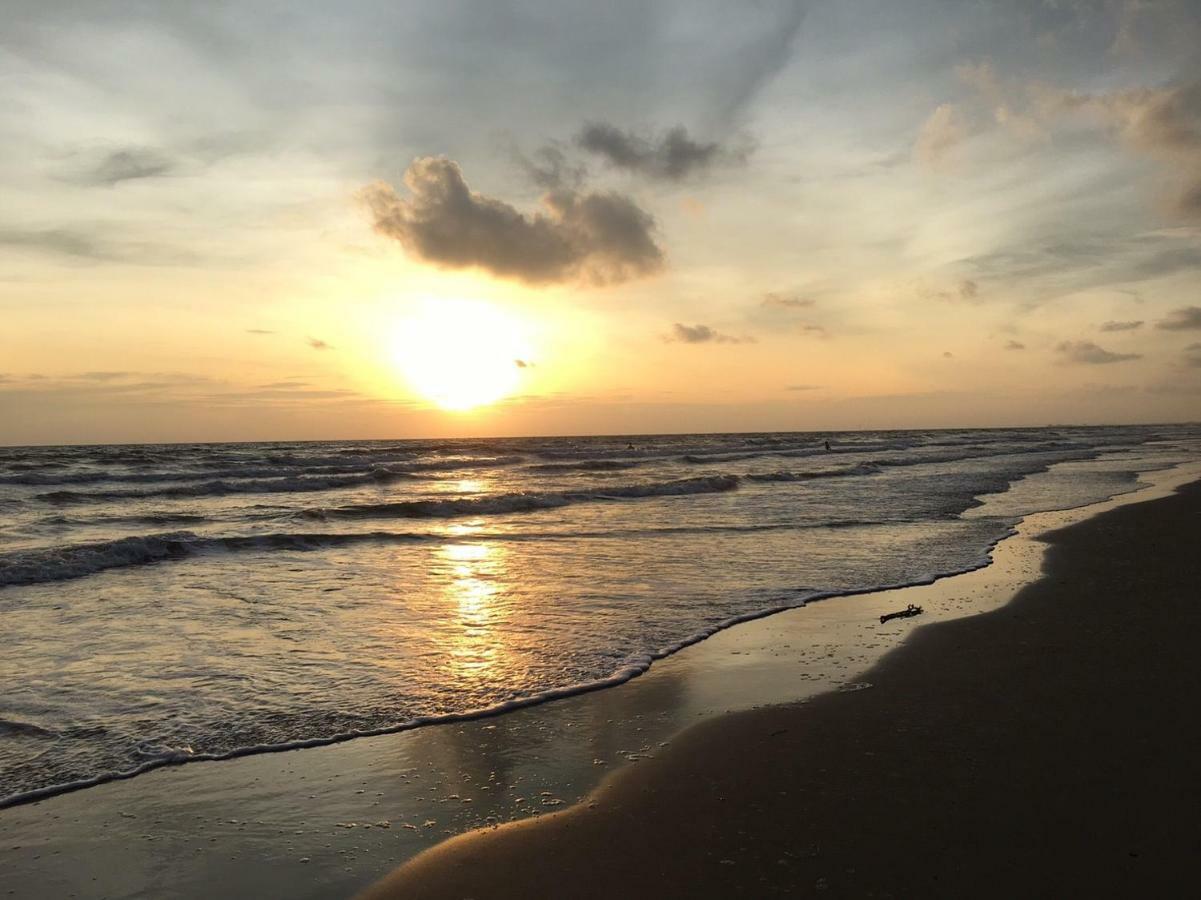 Rayong Condochain 325 Ban Phe Buitenkant foto