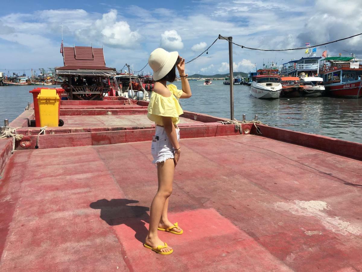 Rayong Condochain 325 Ban Phe Buitenkant foto